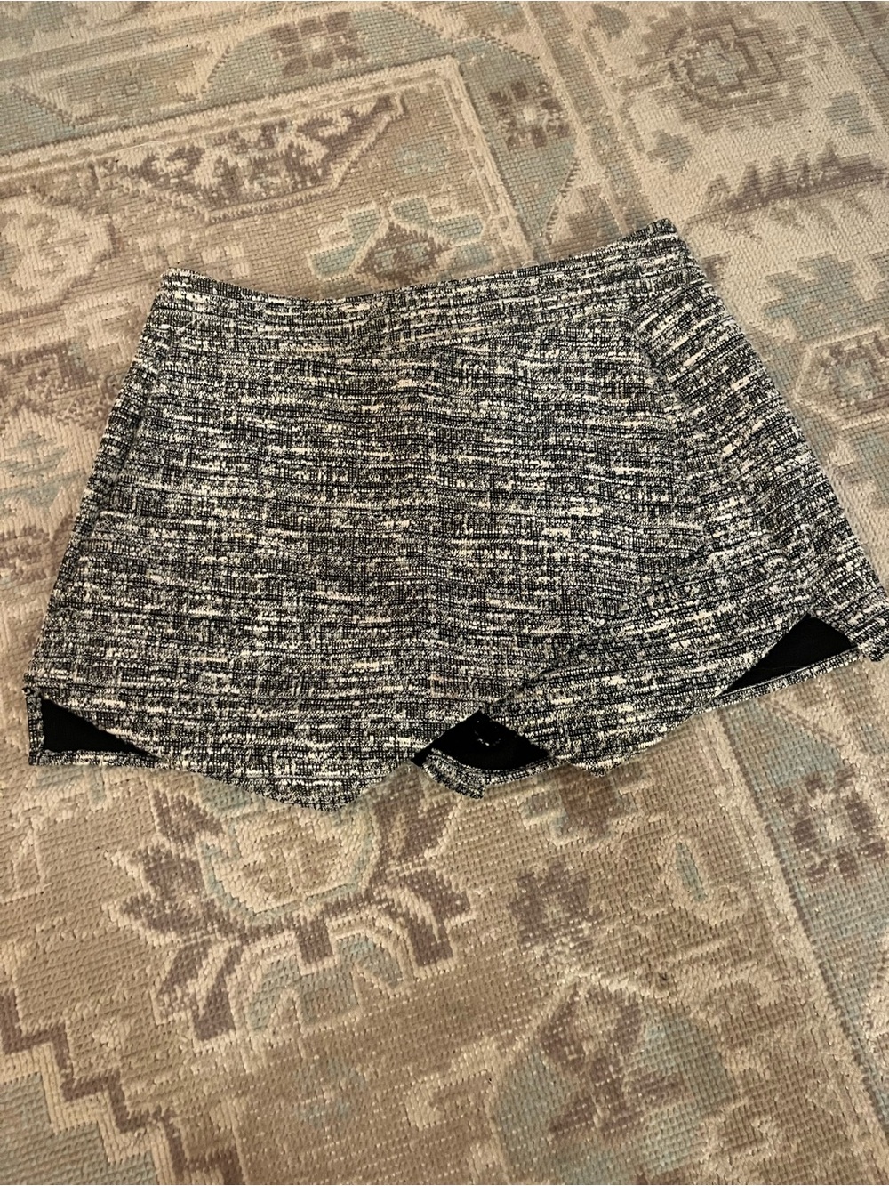 Aqua Black & White Tweed-Effect Skort Shorts